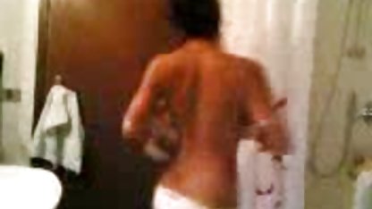 آلمانی, دانلود کلیپ سکسی کوتاه خارجی سگ ماده, در خانه مادر بزرگ